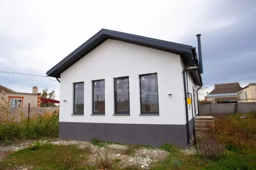 Дом в Краснодарский край, Славянский район, Анастасиевское с/пос, ... - Фото 1