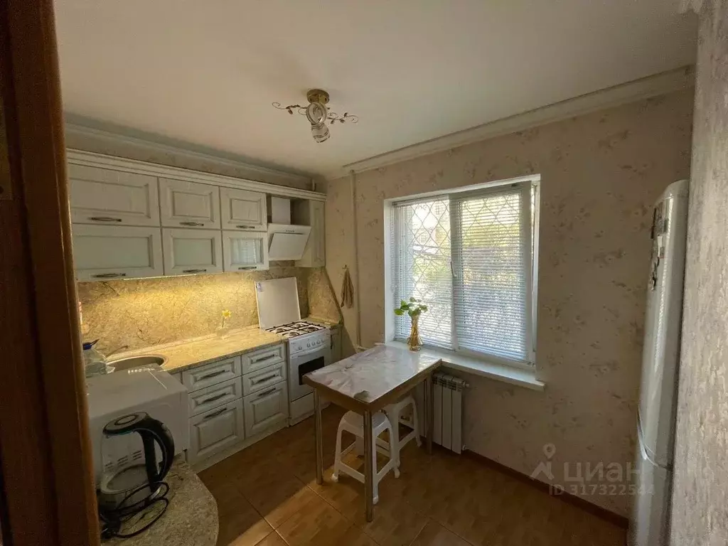 3-к кв. Краснодарский край, Геленджик ул. Тельмана, 7 (64.0 м) - Фото 0