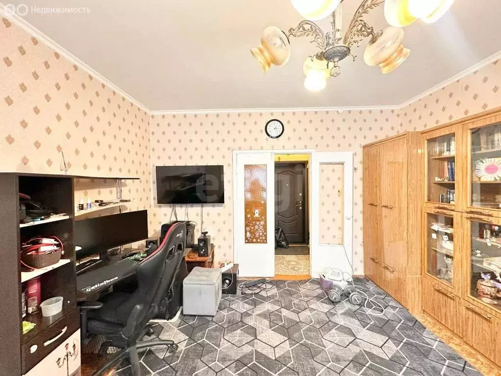 3-комнатная квартира: Новый Уренгой, район Северная Жилая Часть, ... - Фото 2