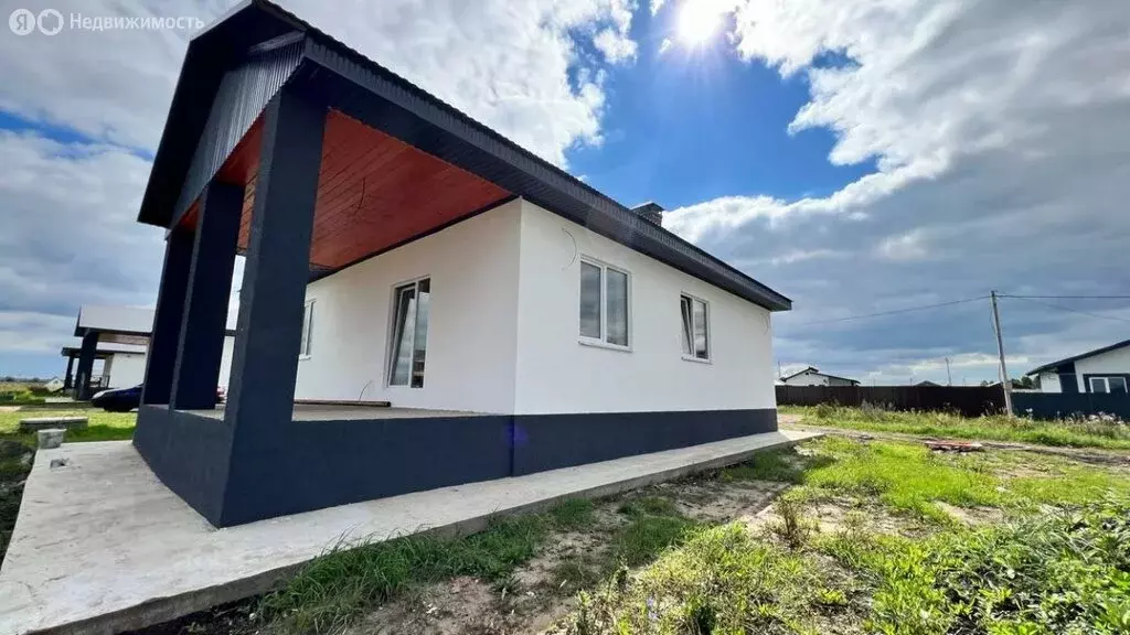 Дом в Уфимский район, Кирилловский сельсовет, деревня Грибовка (125 м) - Фото 1