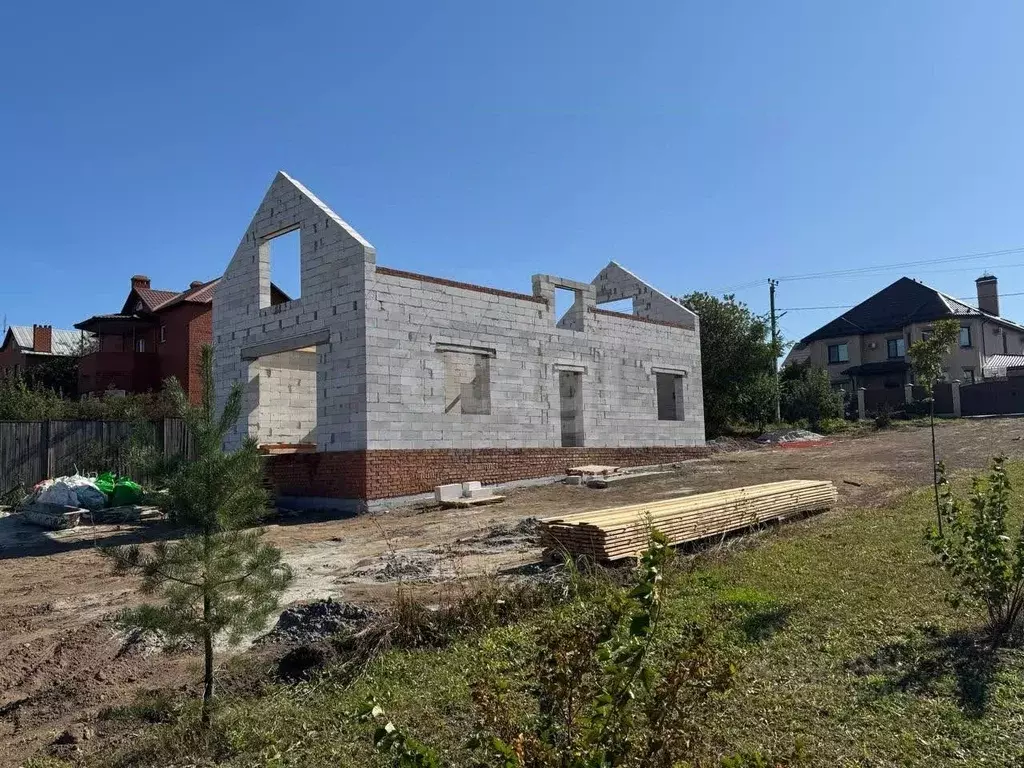 Дом в Курская область, Курск ул. Монастырская Балка (150 м) - Фото 1