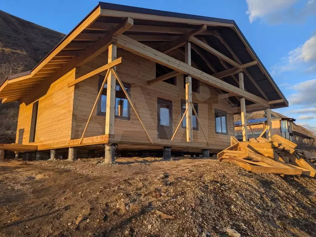 Дом в Красноярский край, Красноярск пос. Удачный, Удачный мкр,  (129 ... - Фото 2