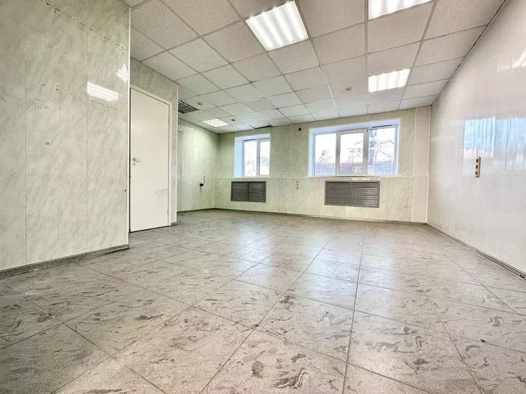 Помещение свободного назначения в Свердловская область, Нижний Тагил ... - Фото 1