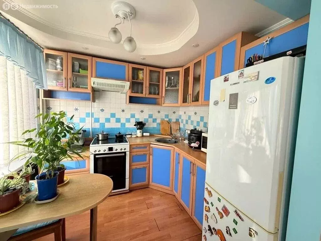 2-комнатная квартира: Абакан, улица Комарова, 6 (43.6 м) - Фото 2