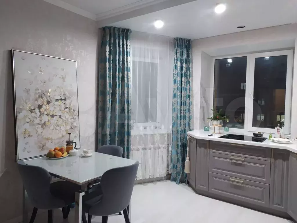 4-к. квартира, 90 м, 4/5 эт. - Фото 0