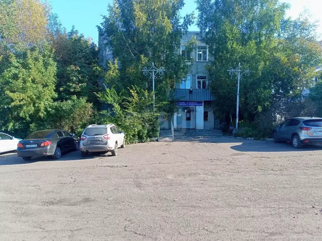 3-к кв. Кемеровская область, Анжеро-Судженск ул. Войкова, 3 (64.6 м) - Фото 1