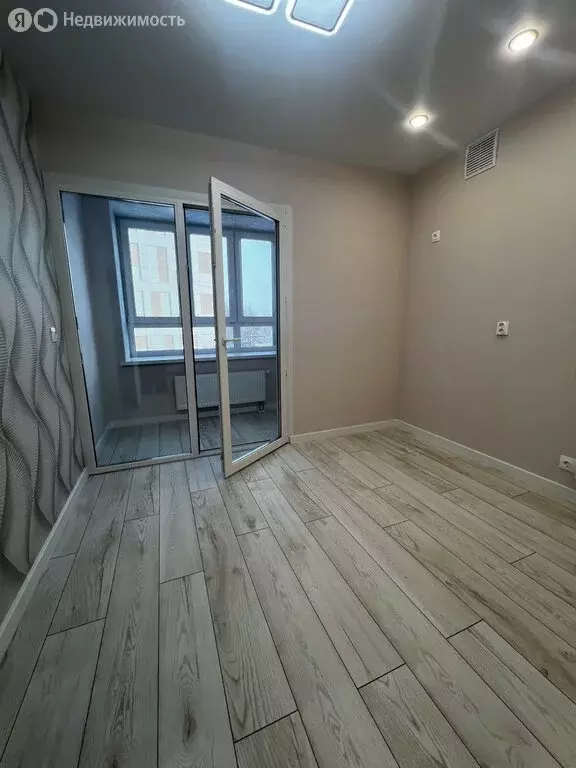 1-комнатная квартира: Казань, улица Михаила Миля, 3 (34 м) - Фото 2