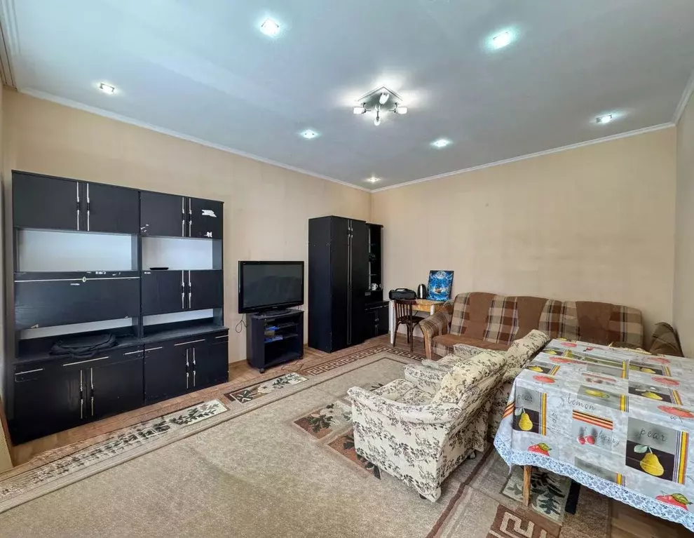Дом в Кабардино-Балкария, Нальчик ул. Пугачева, 32А (50 м) - Фото 0