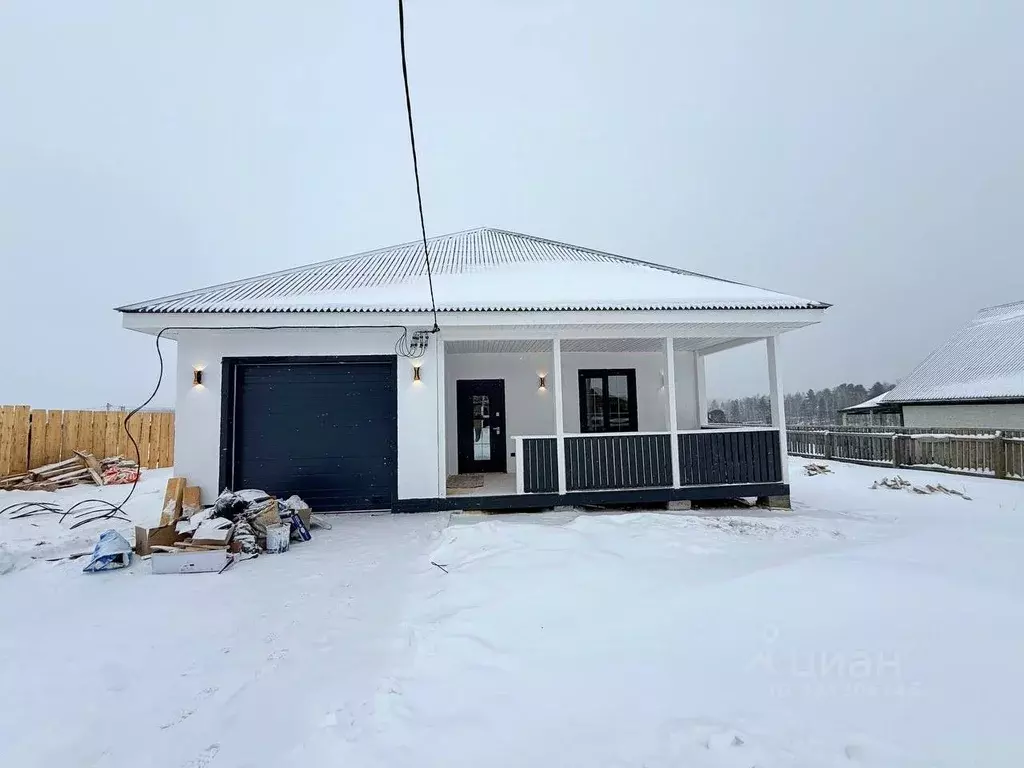 Дом в Иркутская область, Иркутский муниципальный округ, д. Куда ул. ... - Фото 1