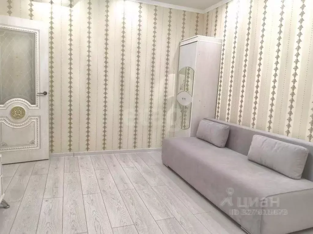 3-к кв. Калужская область, Калуга ул. Ленина, 100 (60.0 м) - Фото 1