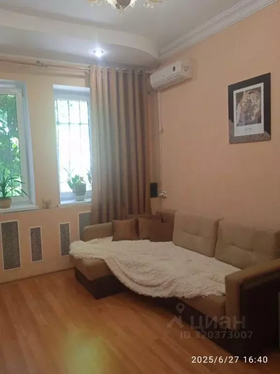 2-к кв. Крым, Симферополь пер. Сторожевой, 1/3 (43.0 м) - Фото 1