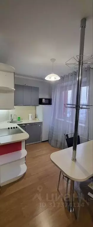 Студия Тюменская область, Тюмень ул. Пермякова, 83 (28.9 м) - Фото 0