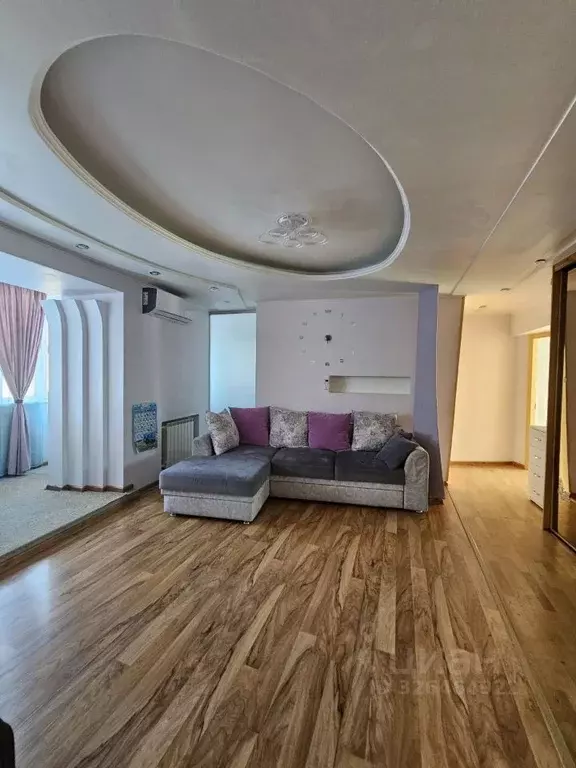 3-к кв. Омская область, Омск ул. Масленникова, 21 (65.1 м) - Фото 1