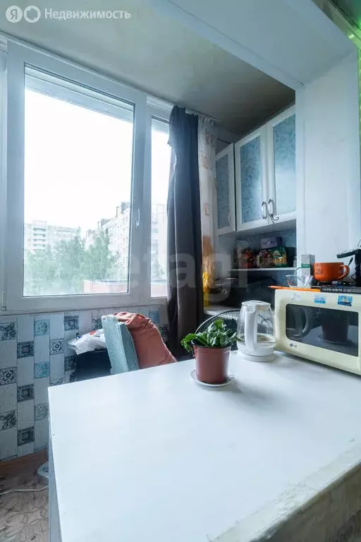 1к в 4-комнатной квартире (14 м) - Фото 0