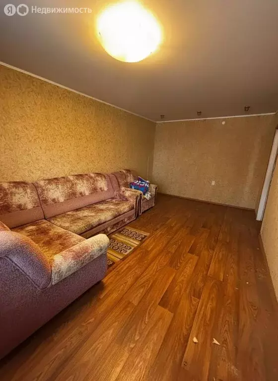 1-комнатная квартира: Ирбит, улица Маршала Жукова, 1 (31.8 м) - Фото 2