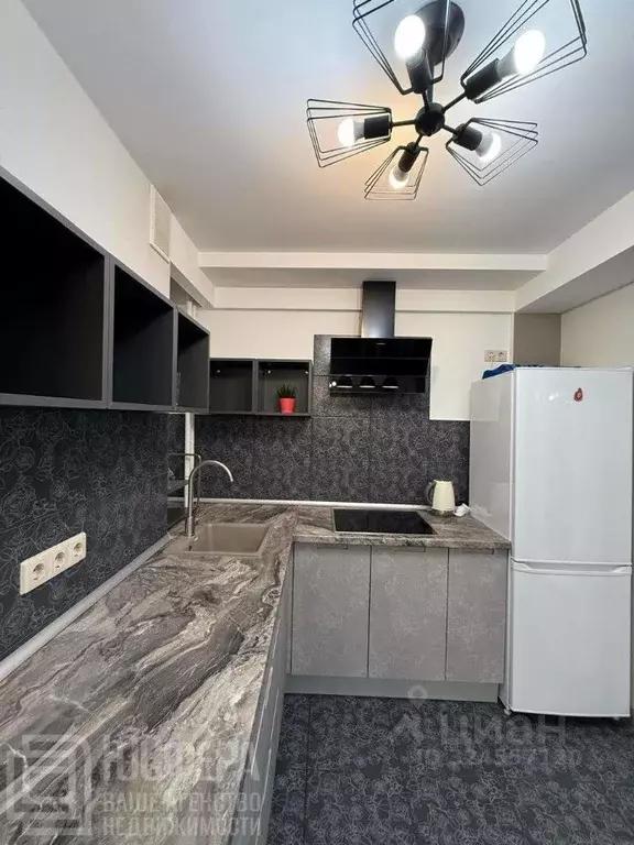 2-к кв. Волгоградская область, Волгоград ул. 8-й Воздушной Армии, 10а ... - Фото 2