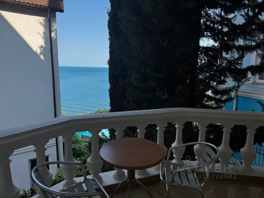 Комната Крым, Алушта ул. Набережная, 25 - Фото 1