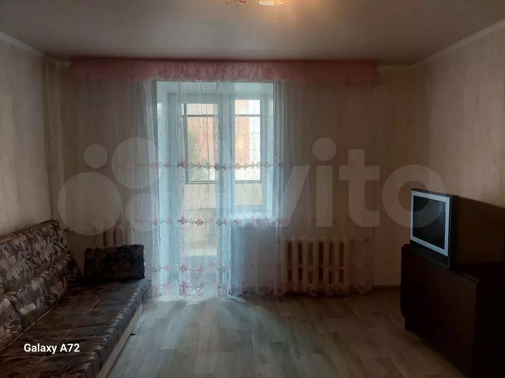 2-к. квартира, 40 м, 2/9 эт. - Фото 1