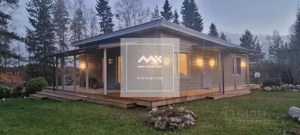 Дом в Карелия, Лахденпохский муниципальный округ, пос. Сикопохья ул. ... - Фото 1