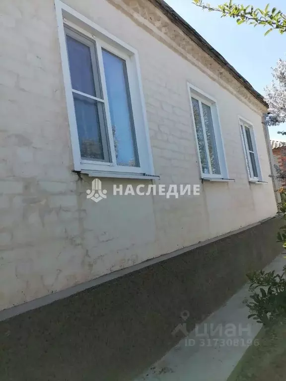 Дом в Ростовская область, Тацинская ст-ца ул. Мира, 15 (81 м) - Фото 0
