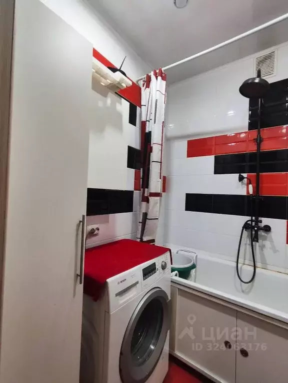 3-к кв. Нижегородская область, Нижний Новгород просп. Ленина, 70 (80.0 ... - Фото 2