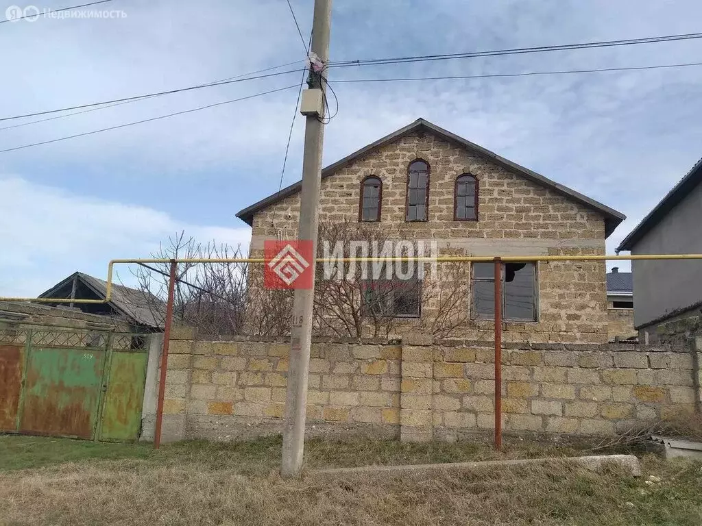 Дом в Бахчисарай, улица имени Османа Акъчокъракълы, 25 (100 м) - Фото 1