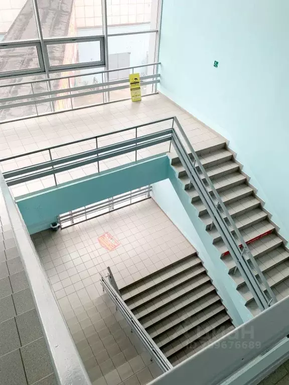 Помещение свободного назначения в Кировская область, Киров Октябрьский ... - Фото 1