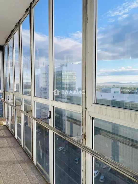 2-к кв. Бурятия, Улан-Удэ ул. Смолина, 54А (50.3 м) - Фото 1