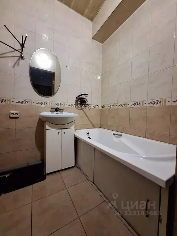 2-к кв. Крым, Керчь ул. Сакко, 9 (40.0 м) - Фото 0