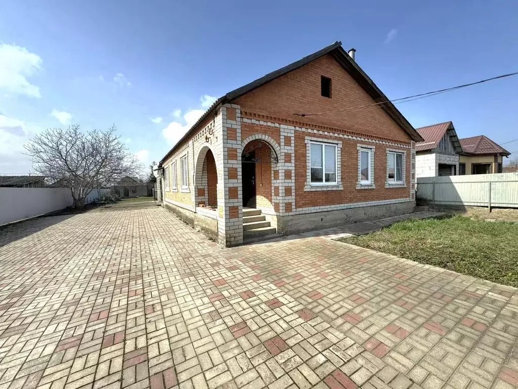 Дом в Краснодарский край, Белореченск Келермесская ул. (140 м) - Фото 1