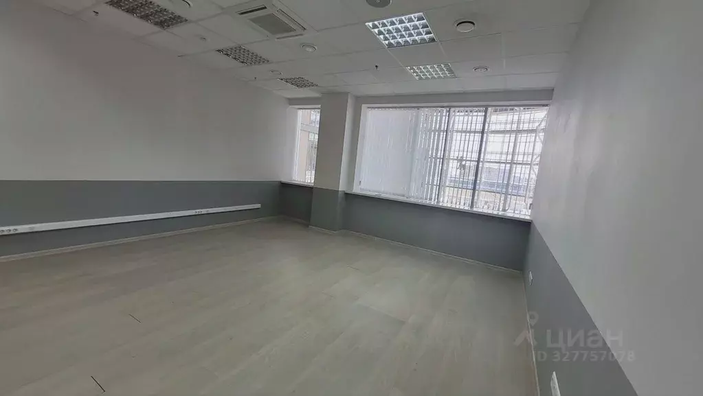 Офис в Свердловская область, Екатеринбург ул. Мамина-Сибиряка, 101 (82 ... - Фото 1