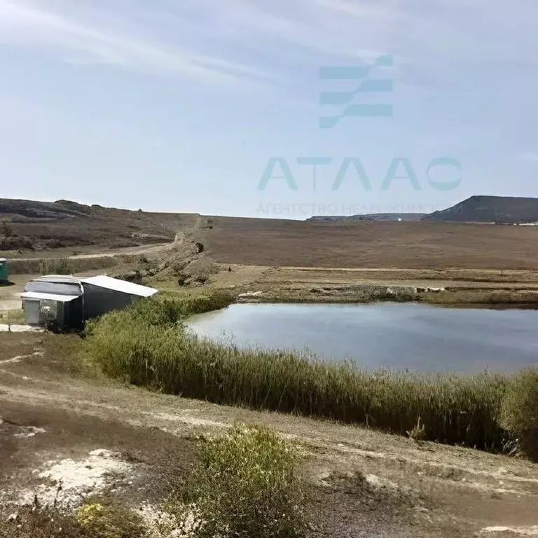 Участок в Крым, Бахчисарайский район, Почтовское с/пос, с. ... - Фото 1