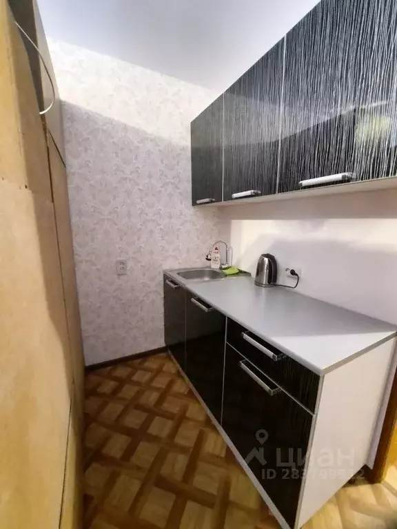 Комната Новгородская область, Великий Новгород ул. Кочетова, 30 (18.0 ... - Фото 1