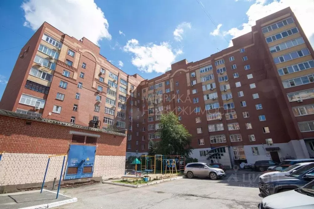 2-к кв. Тюменская область, Тюмень Холодильная ул., 142 (74.4 м) - Фото 1