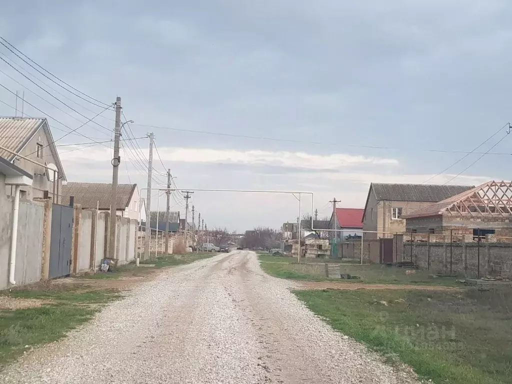 Участок в Крым, Сакский район, с. Суворовское ул. Надежды, 19 (12.0 ... - Фото 1