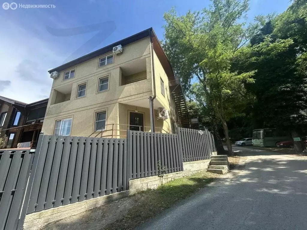 Дом в хутор Джанхот, улица Короленко (264.8 м) - Фото 1