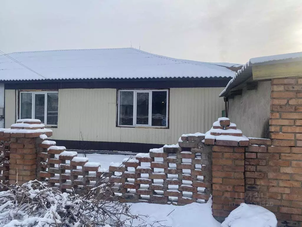 Дом в Хакасия, Усть-Абаканский район, д. Чапаево Молодежная ул., 11 ... - Фото 1