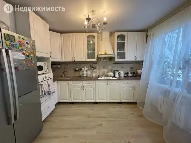 3-комнатная квартира: Калуга, улица Клюквина, 3 (65 м) - Фото 0