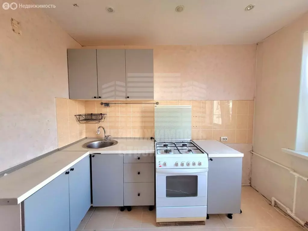 3-комнатная квартира: Таганрог, улица Пархоменко, 3 (58 м) - Фото 2