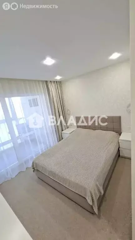 3-комнатная квартира: Уссурийск, улица Сергея Ушакова, 13/2 (72.6 м) - Фото 1