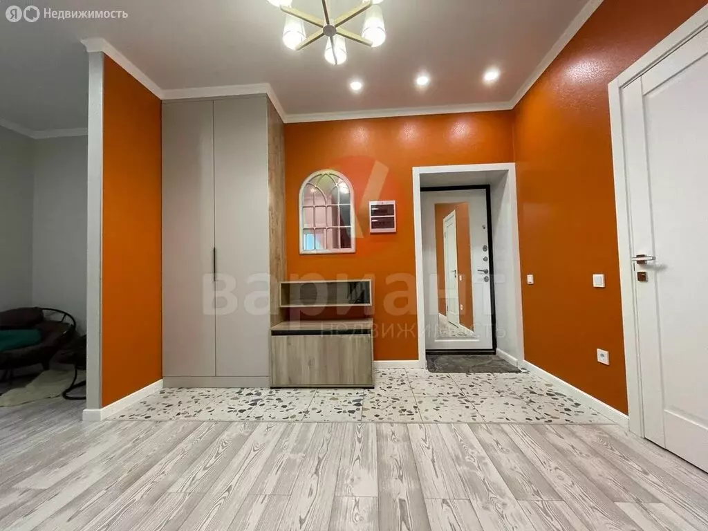 2-комнатная квартира: Омск, улица Яковлева, 169 (73 м) - Фото 2