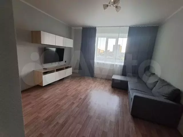 1-к. квартира, 42 м, 3/10 эт. - Фото 0