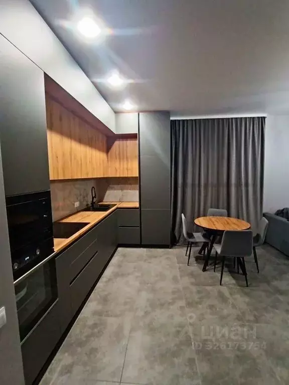 Дом в Крым, Симферопольский район, Добровское с/пос, с. Пионерское ул. ... - Фото 1