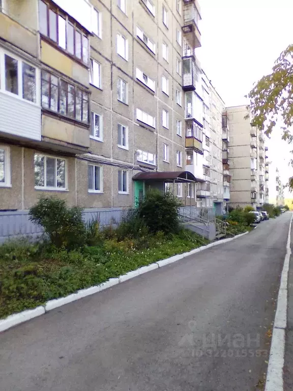 3-к кв. Пермский край, Пермь ул. Льва Лаврова, 18/2 (52.7 м) - Фото 1