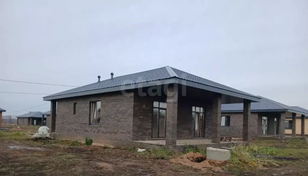 Дом в Башкортостан, Уфимский район, Русско-Юрмашский сельсовет, д. ... - Фото 1