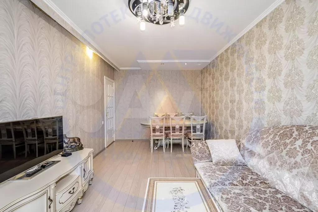 3-к. квартира, 63 м, 8/9 эт. - Фото 1