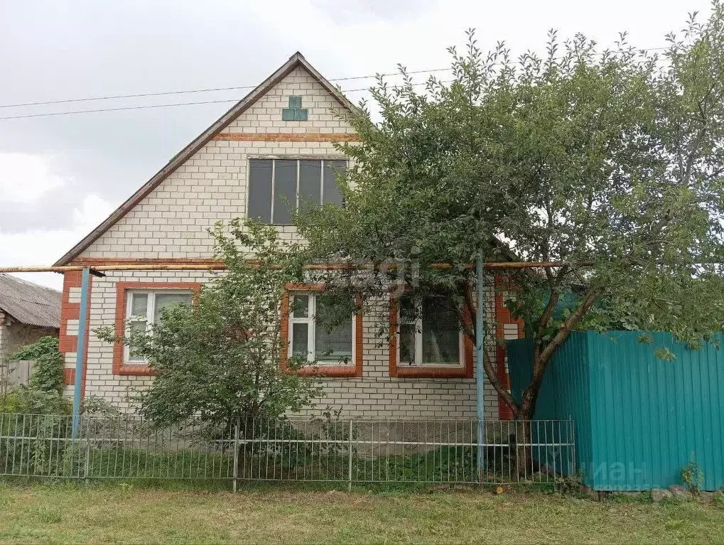 Дом в Белгородская область, Новооскольский муниципальный округ, с. ... - Фото 1