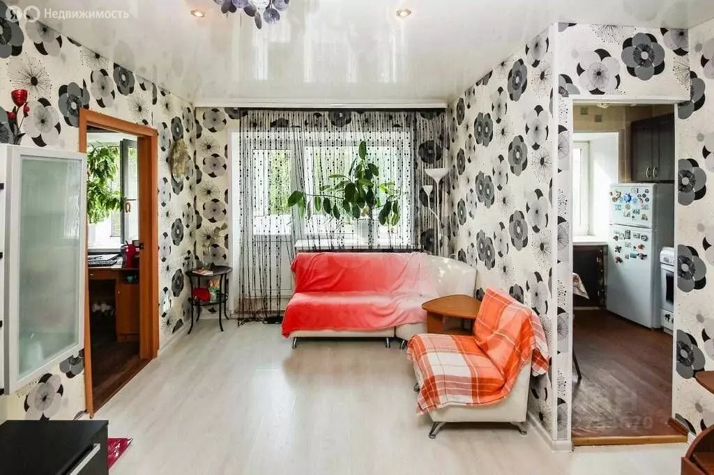 2-комнатная квартира: Тюмень, Минская улица, 96 (44 м) - Фото 0