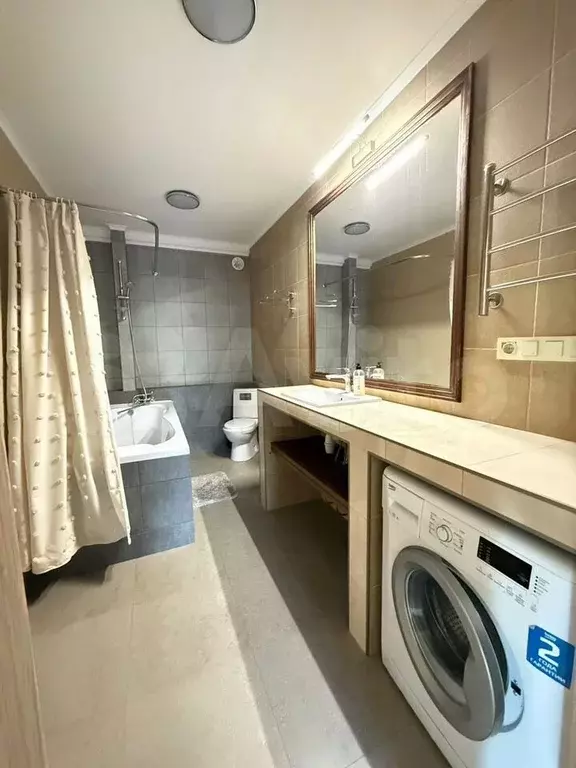 4-к. квартира, 130 м, 2/2 эт. - Фото 1