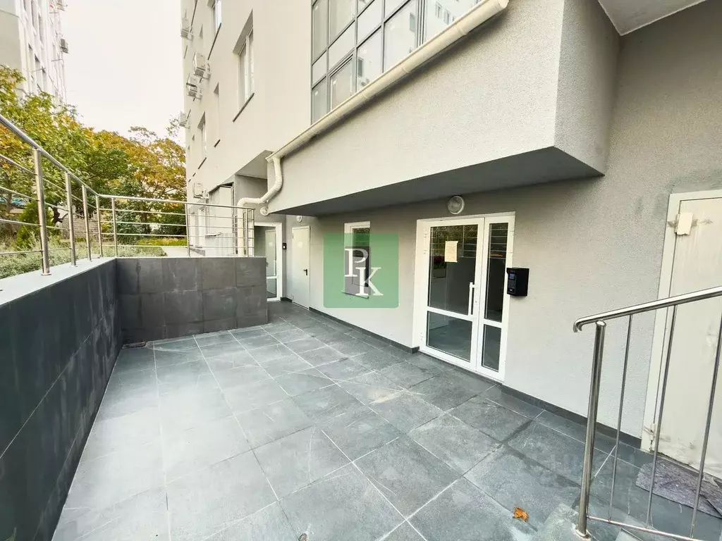 Офис в Севастополь ул. Астана Кесаева, 3Б (28 м) - Фото 2